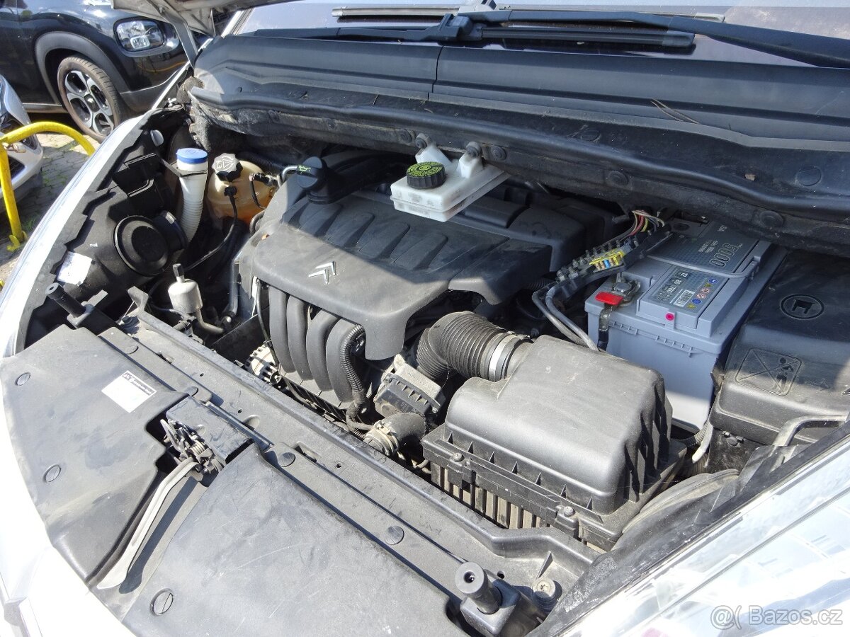 Citroën C4 Picasso 2,0 i, 7 míst, automat - 16