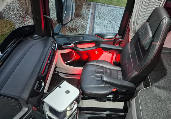 Scania S770 6x2 - tahač návěsů - 16