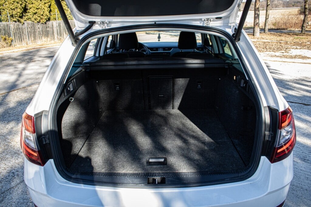 Škoda Octavia Combi 1.6 TDI DSG Style - 16