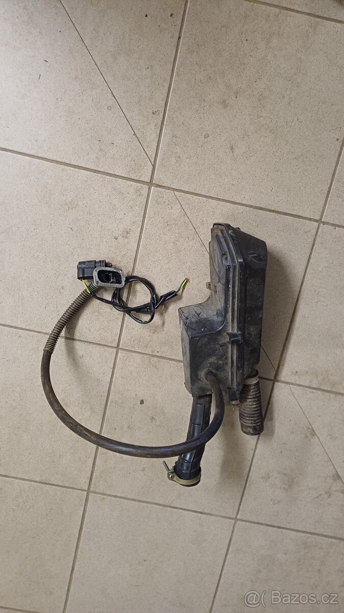 PLASTY A VŠE - 16