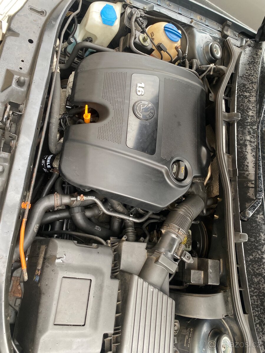 Škoda Octavia 1.6 tour - 16