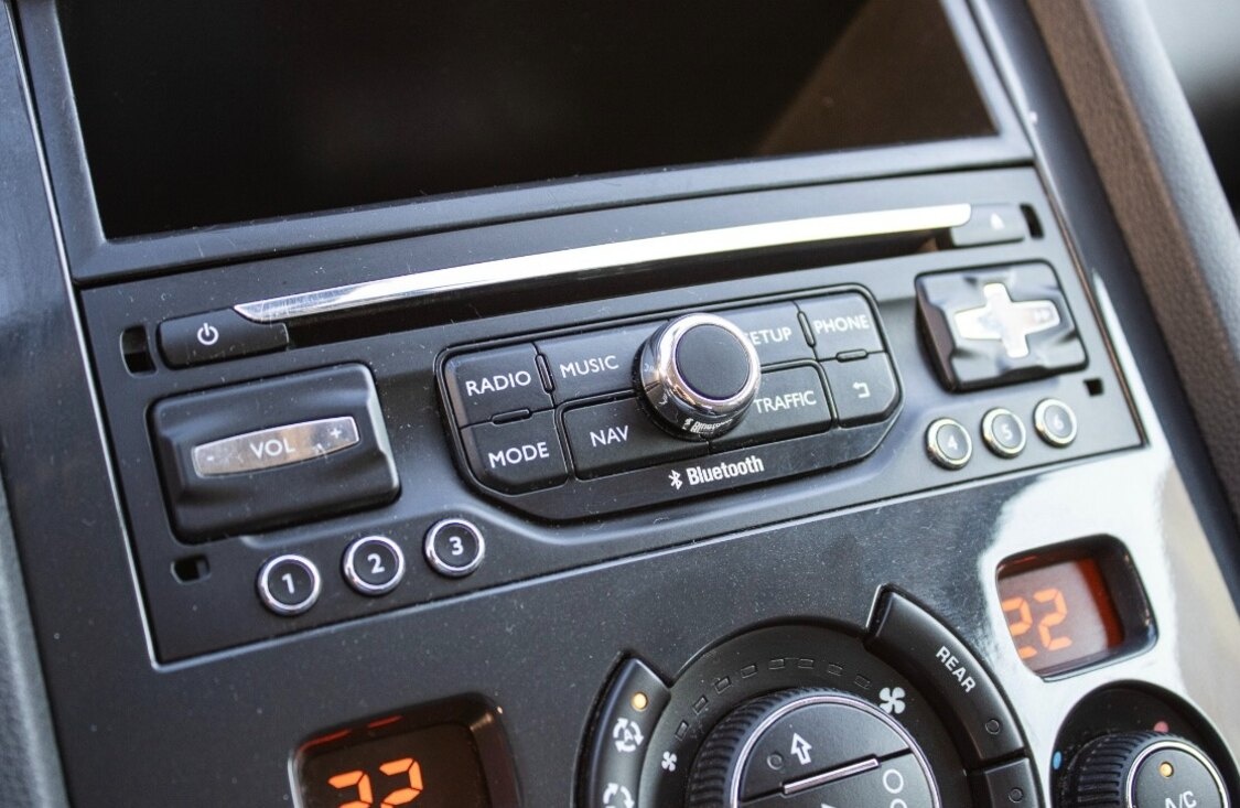 Peugeot 5008 2.0 HDi 110 kW - 16