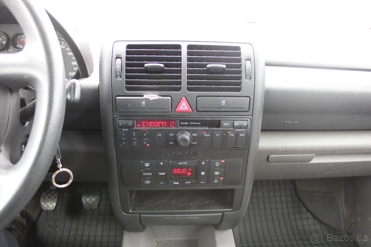 Audi A2, 1,4i 55KW, STK 5/2027, KLIMA, r.v. 2001 - 16
