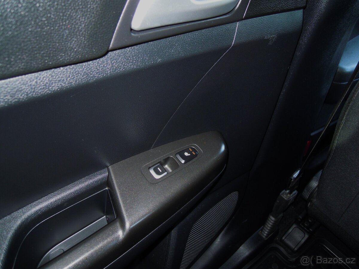 Kia Sportage, 1.7CRDi ORIG.KM - SERVIS - 16