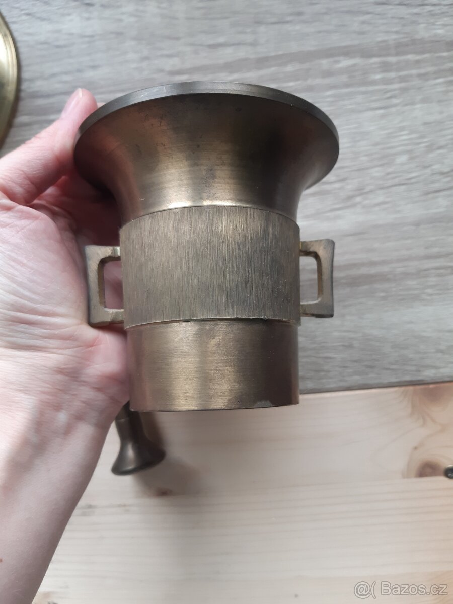 Mosazné hmoždířé s tloukem - 16