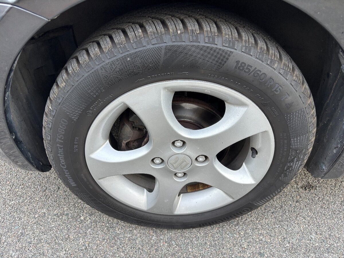 Suzuki Swift 1.5i 75kW - 16