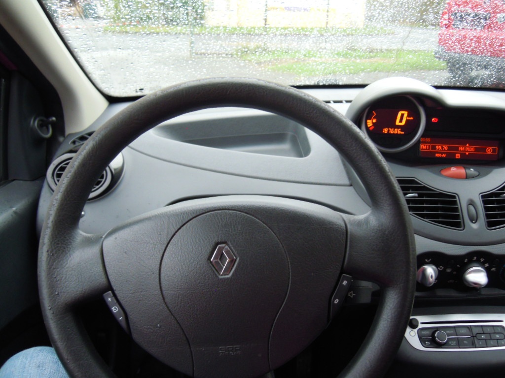 Renault Twingo 1.2i 55kw(75hp) r.v.7/2012 - 16
