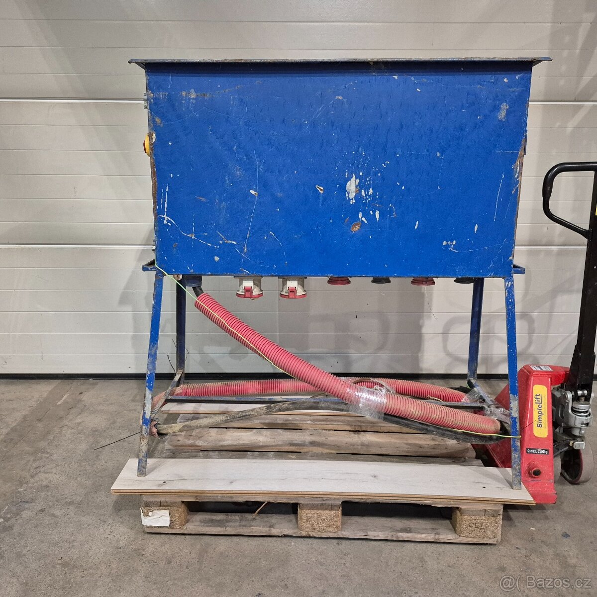 prodám stavební rozvaděč -D- - 16