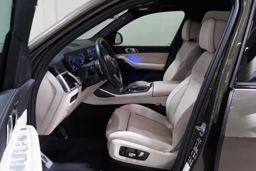 BMW X7, 40i,M-PAKET,HUD,PANO,ZÁRUKA - 16