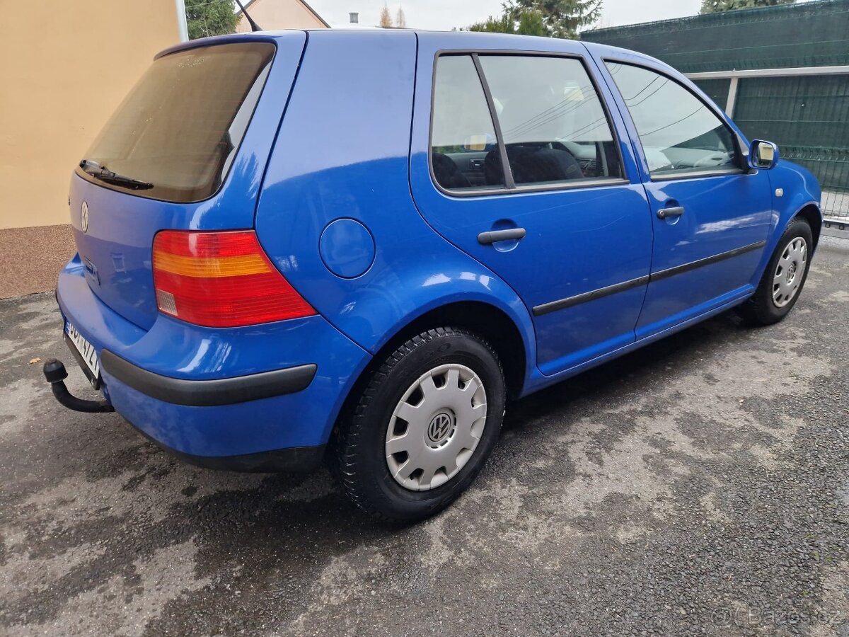 Vw GOLF 1.4 16V benzín - 16