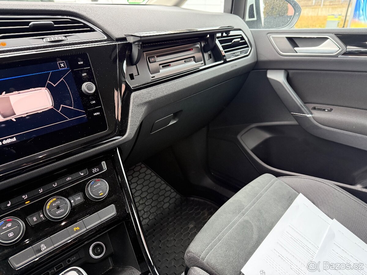 VOKSWAGEN TOURAN HIGHLINE 1.5 TSI 110KW 2019 WEBASTO DPH - 16