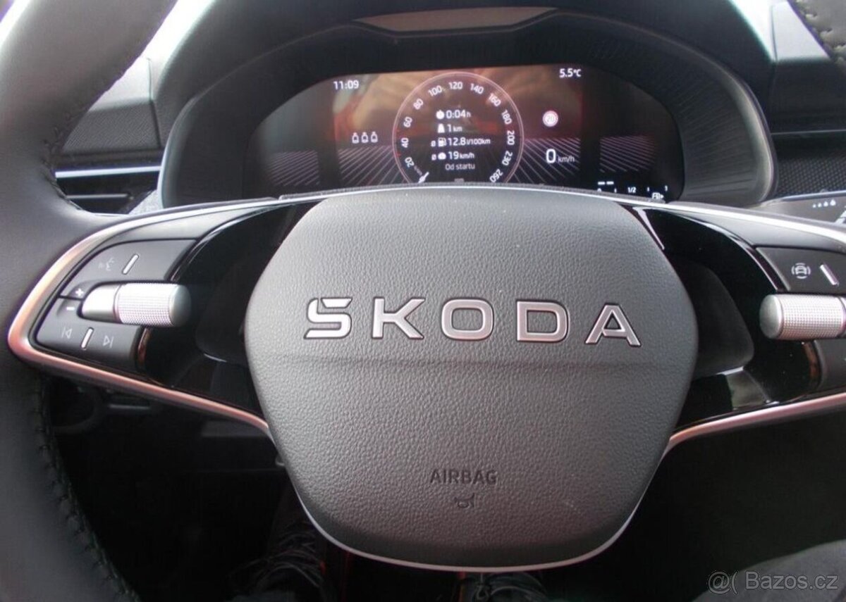 Škoda Kamiq 1,0 TSI předpl servis 5 let benzín manuál 70 kw - 16