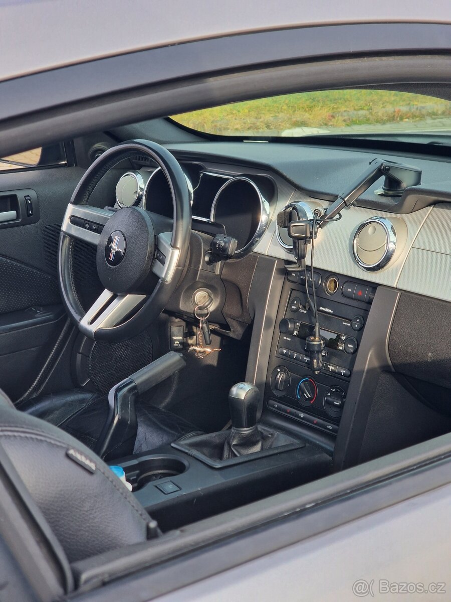 Mustang 4.6 V8 GT premium - 16