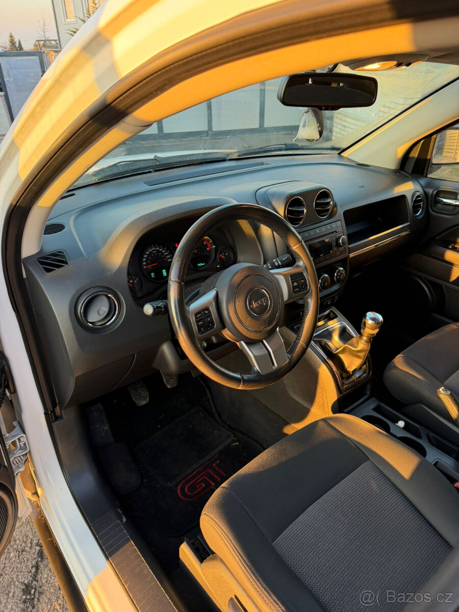 Jeep Compass 2.2 CRD – 100 kW – rok 2012 - 16