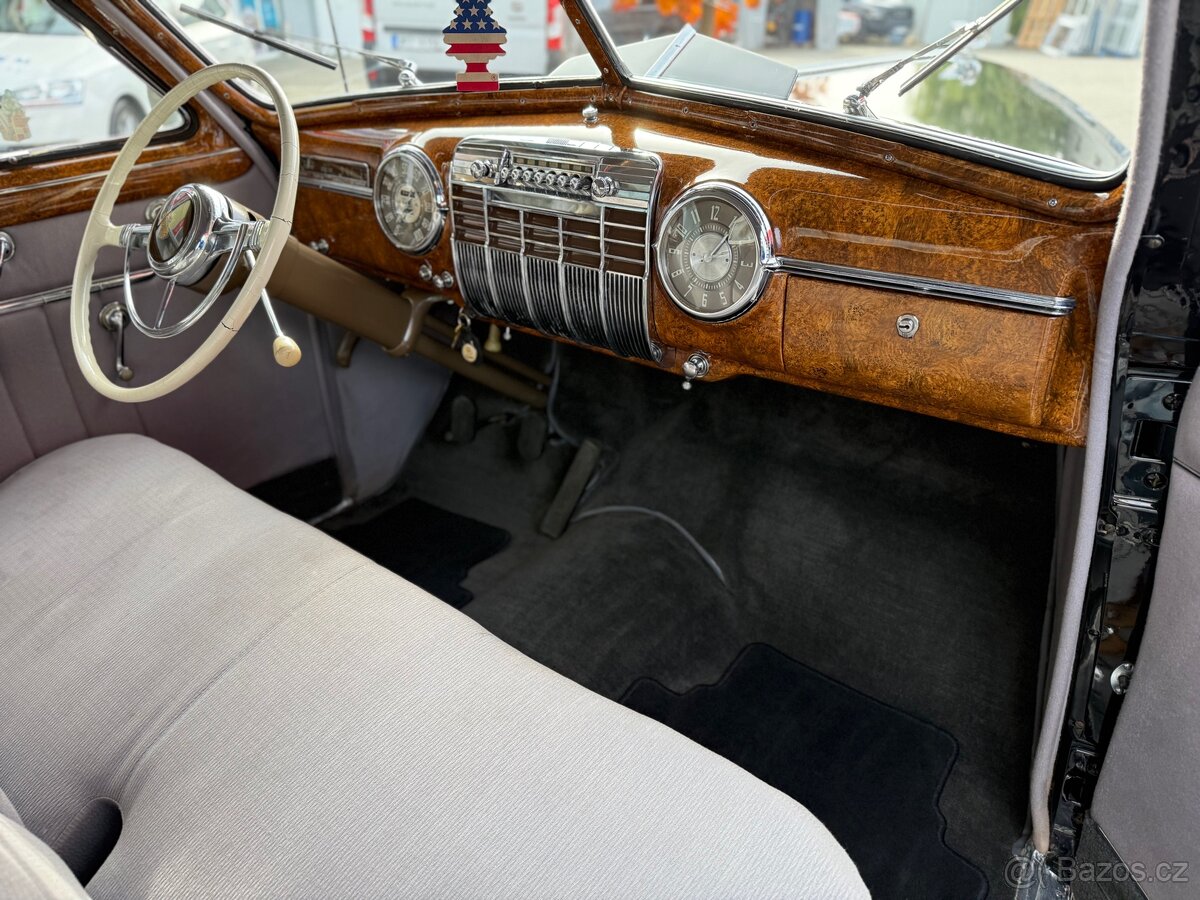 1941 Cadillac Serie Sixty-Two Coupe - 16