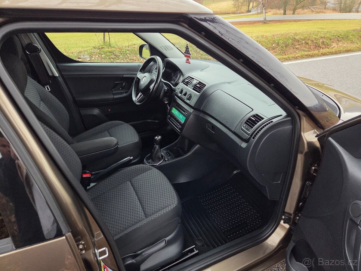 Škoda ROOMSTER 1.2TSI - 152tis/km - 2014 - Výbava - 16
