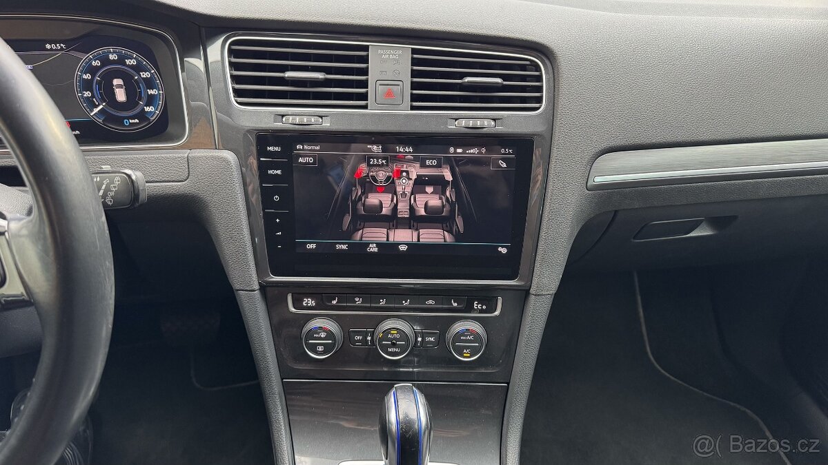 Volkswagen e-Golf, VirtKokpit_TČ_ACC_Bezklíč_Záruka - 16