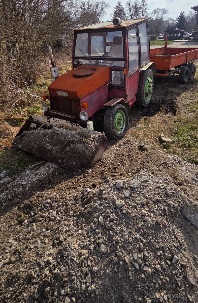 Prodám traktor domácí výroby, motor Žigul - 16