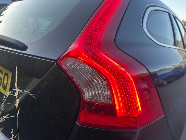 Volvo V60 1,6 D2 automat r.v. 2014 FACELIFT - 16