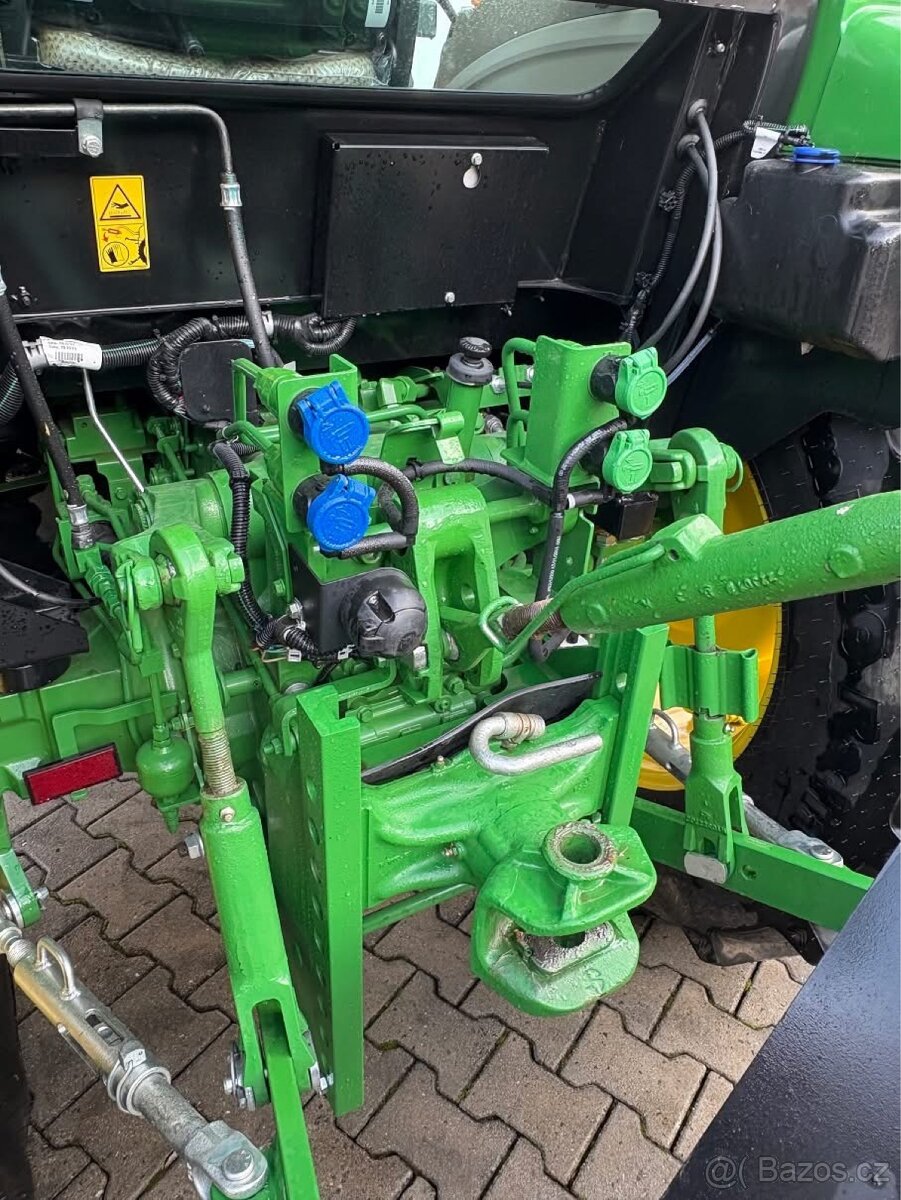 John Deere 5075E - 16
