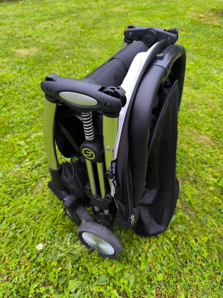 BabyStyle hyBrid Ezyfold - Chrome + stříška Jet Black - 16