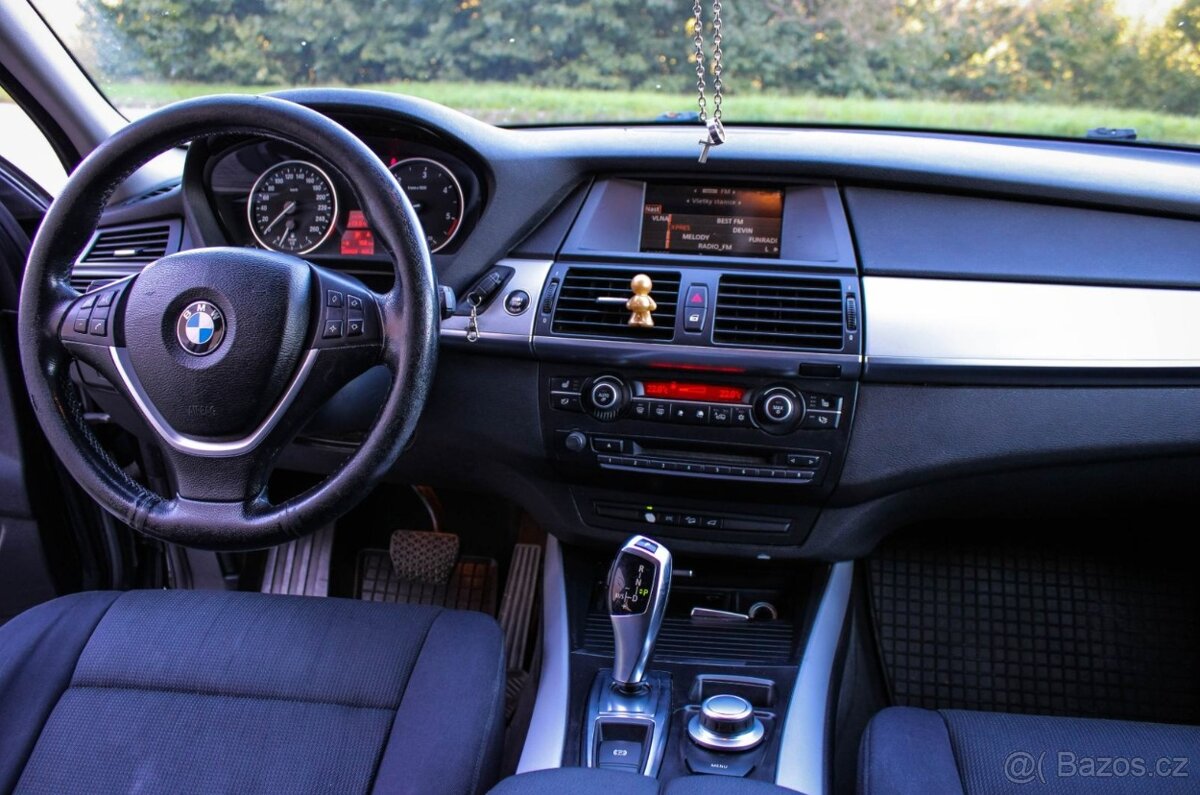 BMW X5 xDrive30d - 16