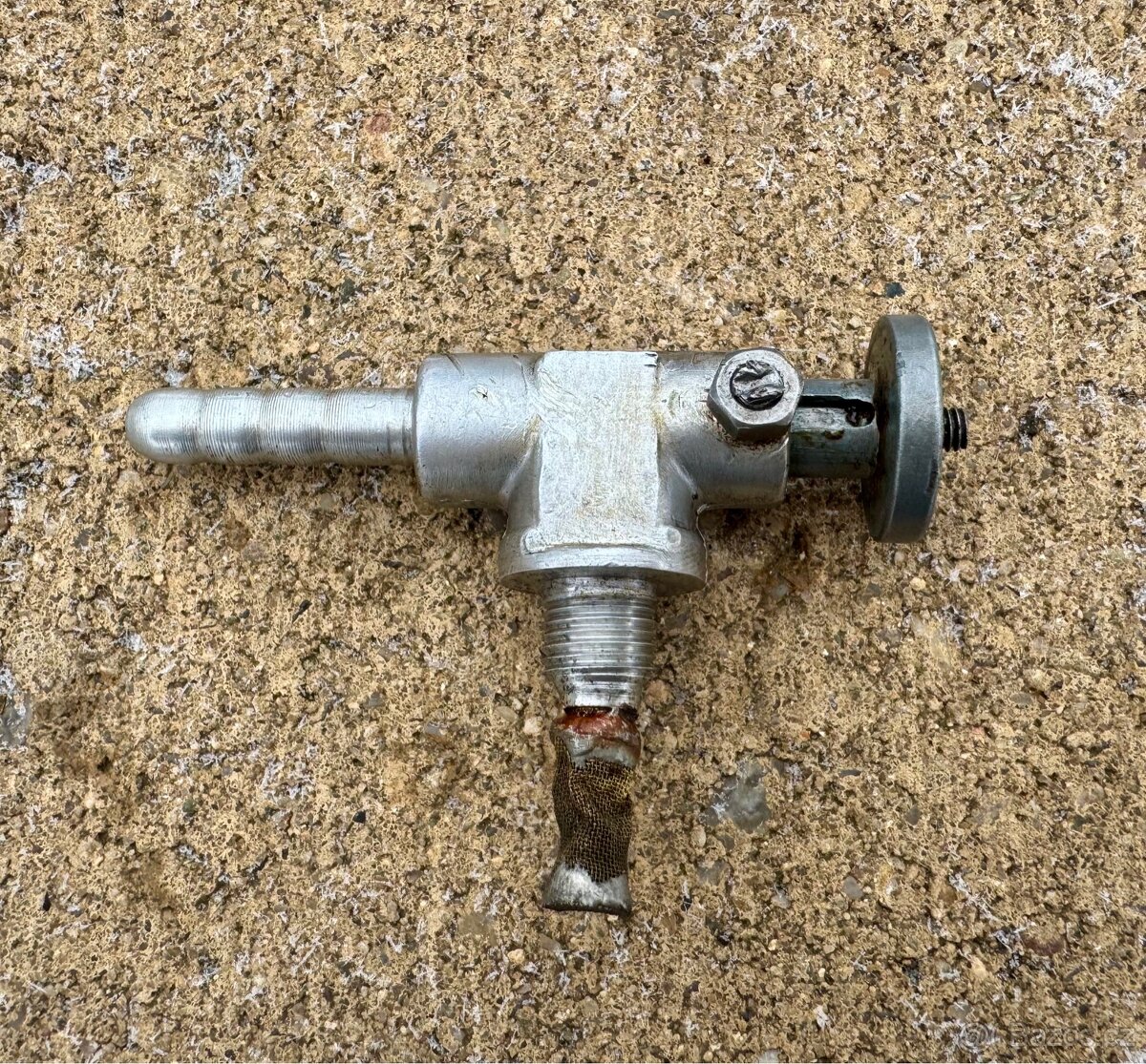 Stadion, Jawa Jawetta - dily - 16