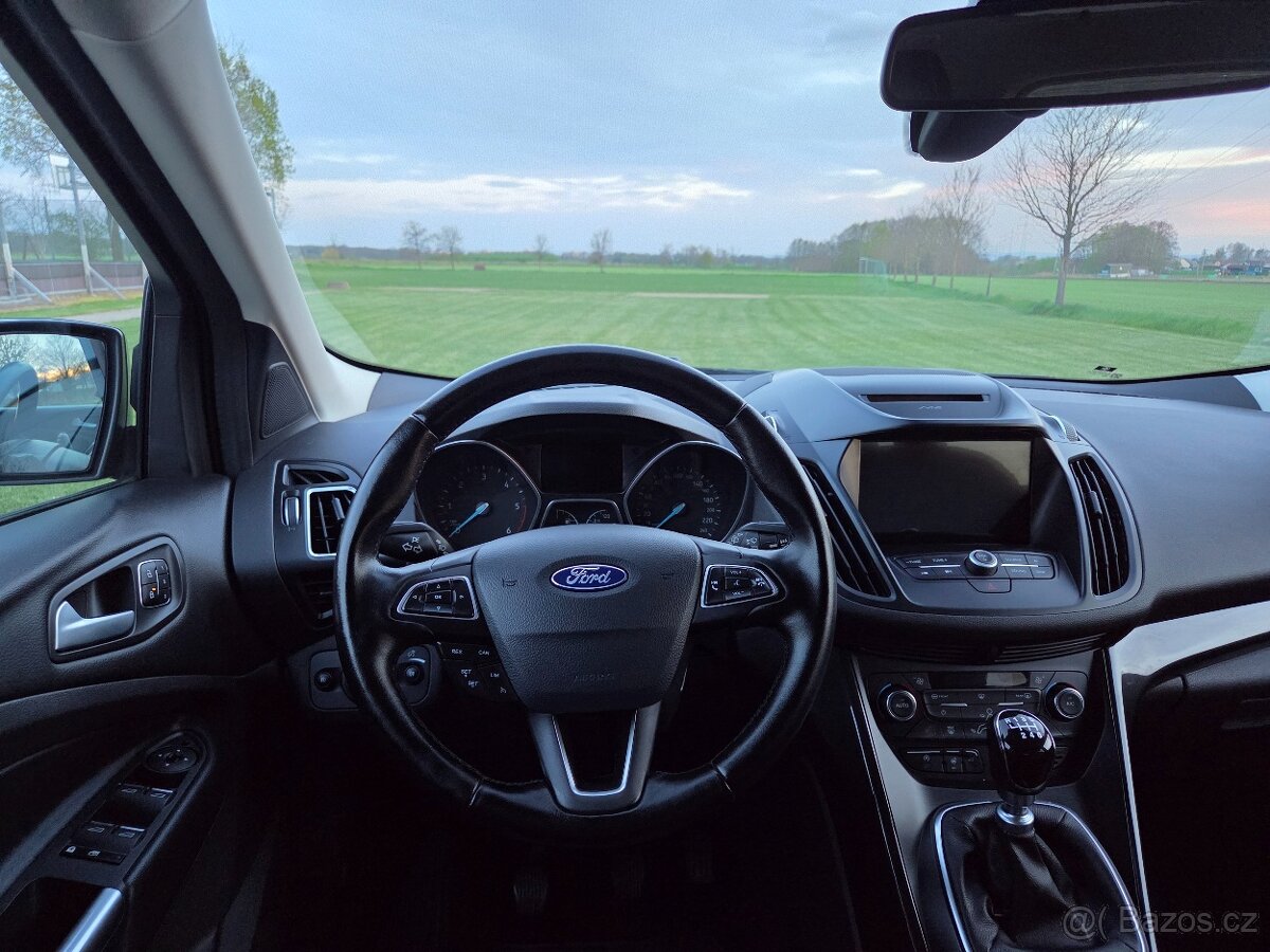 Ford Kuga, 2.0 TDCi,110kW,ČR,kamera,Panor - 16