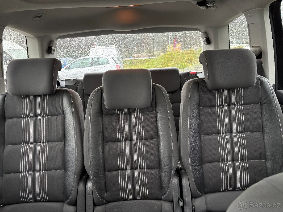 Volkswagen Touran 2.0 TDI MATCH 7 MIST - 16