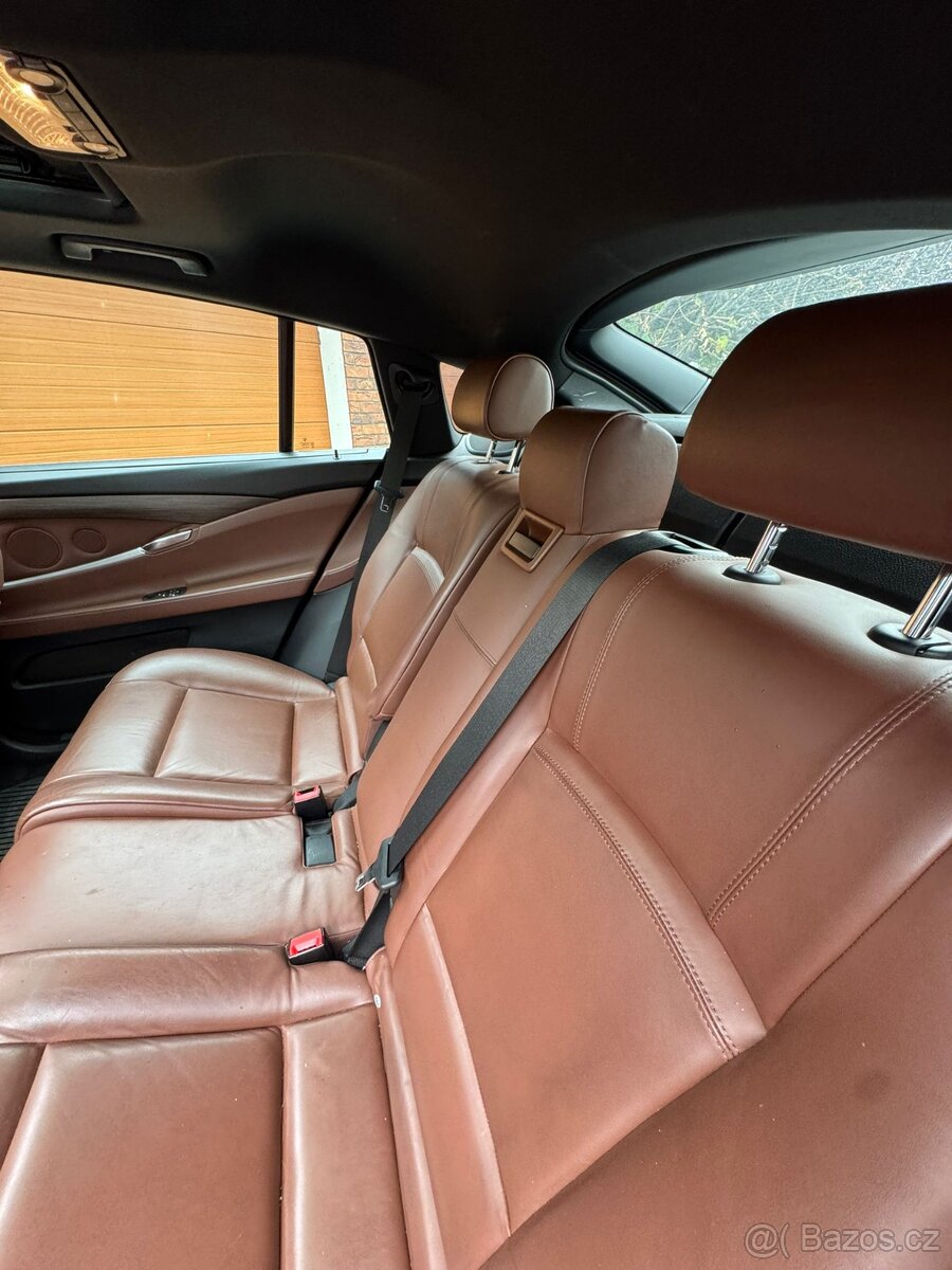 BMW 550i GT, V8 M-POWER, originál M - na splátky pro všechny - 16