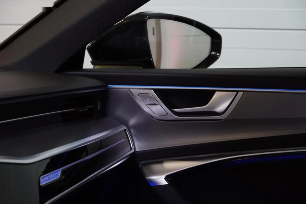 Audi A6, 50TDI,1.MAJ,DPH,WEBASTO,VZDUCH - 16