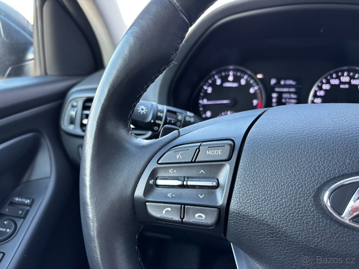 Hyundai i30 combi AT - 16