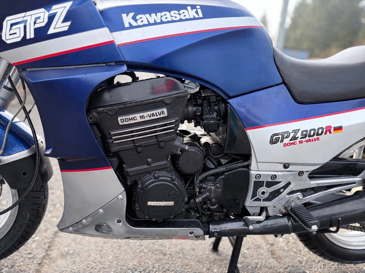 Kawasaki Gpz 900 - 16