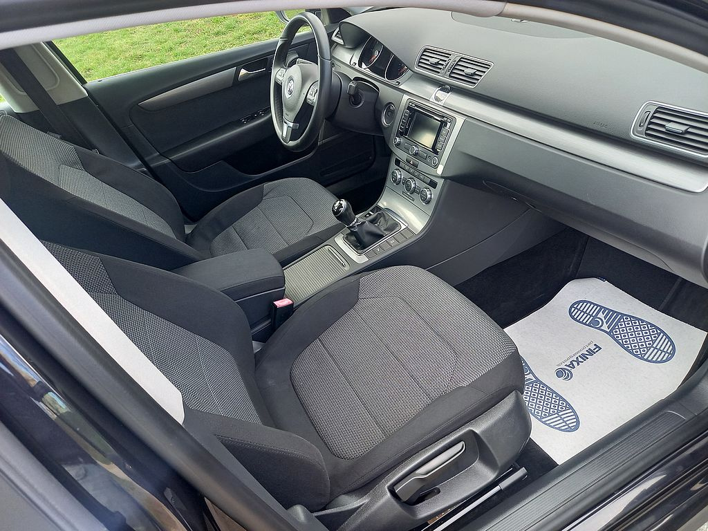 Volkswagen Passat, 2.0TDi-digiklima,navi,serviska - 16