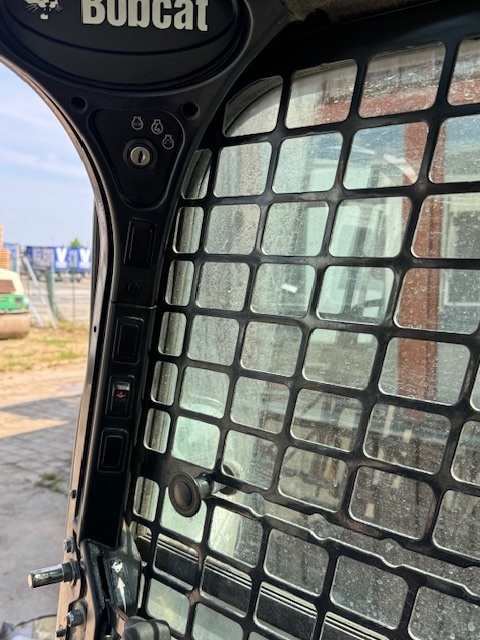 Smykový kolový nakladač Bobcat S450 - 16