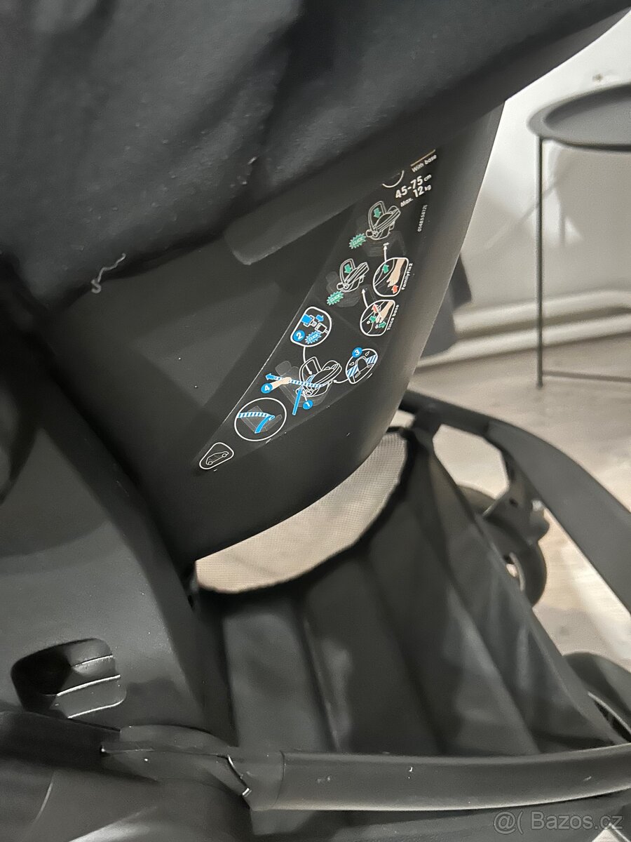 Prodám kočárek značky MOON - 16