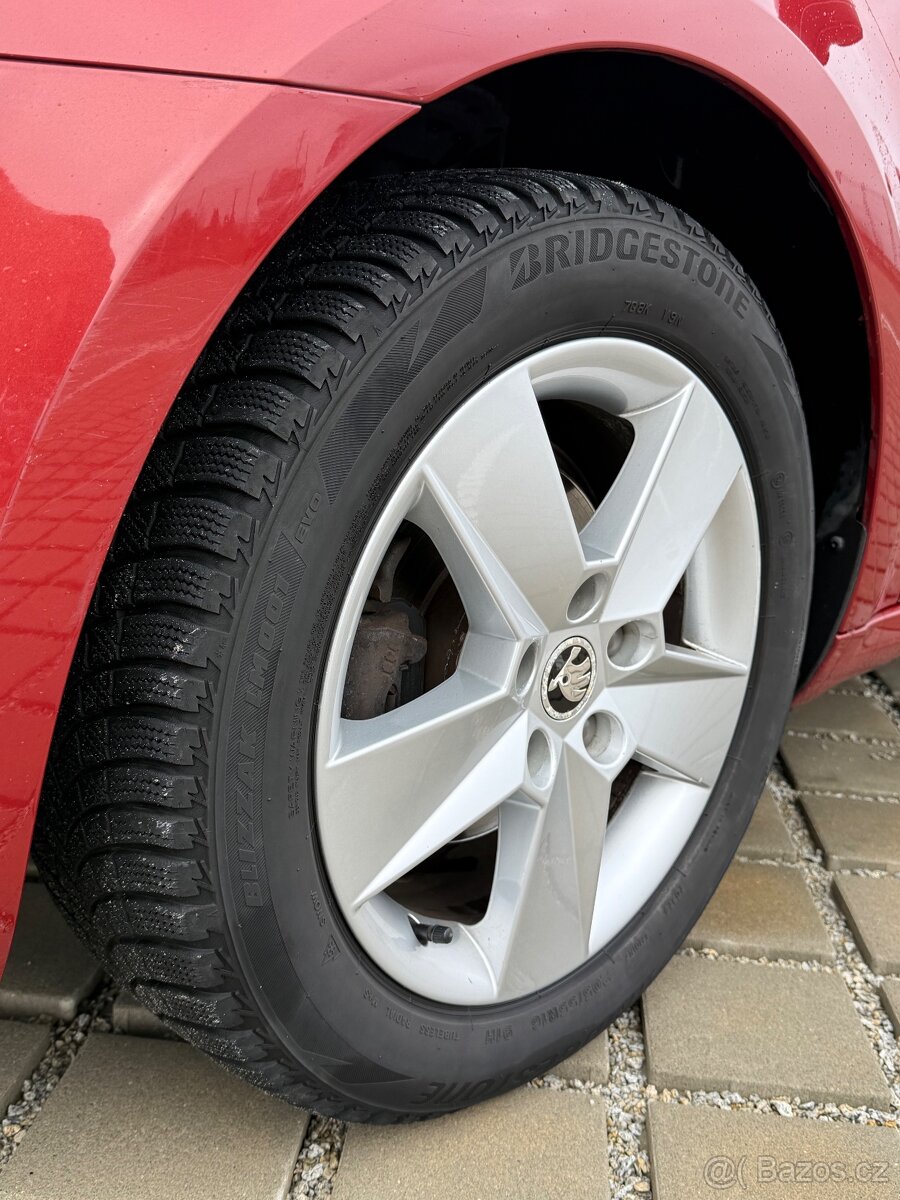 Škoda Octavia • 1.6 TDI 81 kW • 2016 • 2 x klíč • NOVÁ STK • - 16