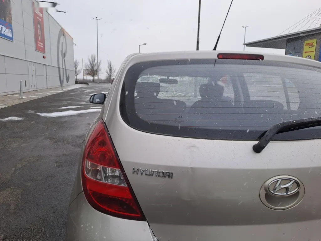 Hyundai i20, 1.2i 57KW 2.MAJ NOVÁ STK - 16