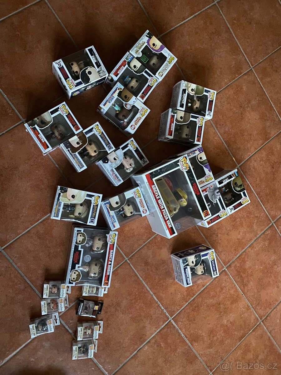 Funko pop - STRANGER THINGS a dalsi + klíčenky pop - 16
