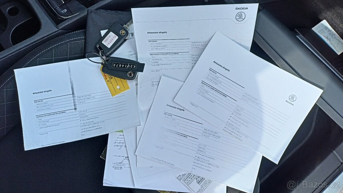 ŠKODA KAROQ 1,6 TDi DSG 2018 186t km pěkný,bez koroze - 16
