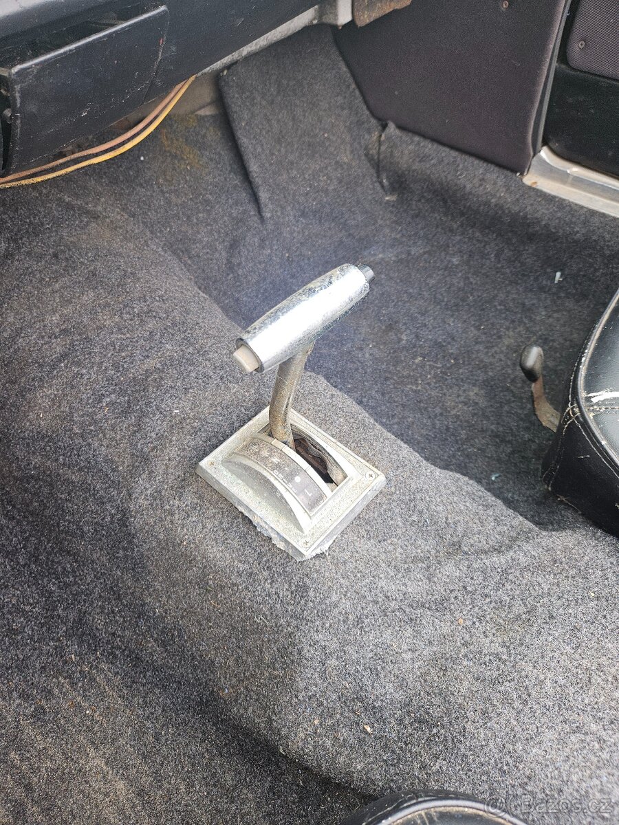 Ford Mustang V8 Cabriolet - 16