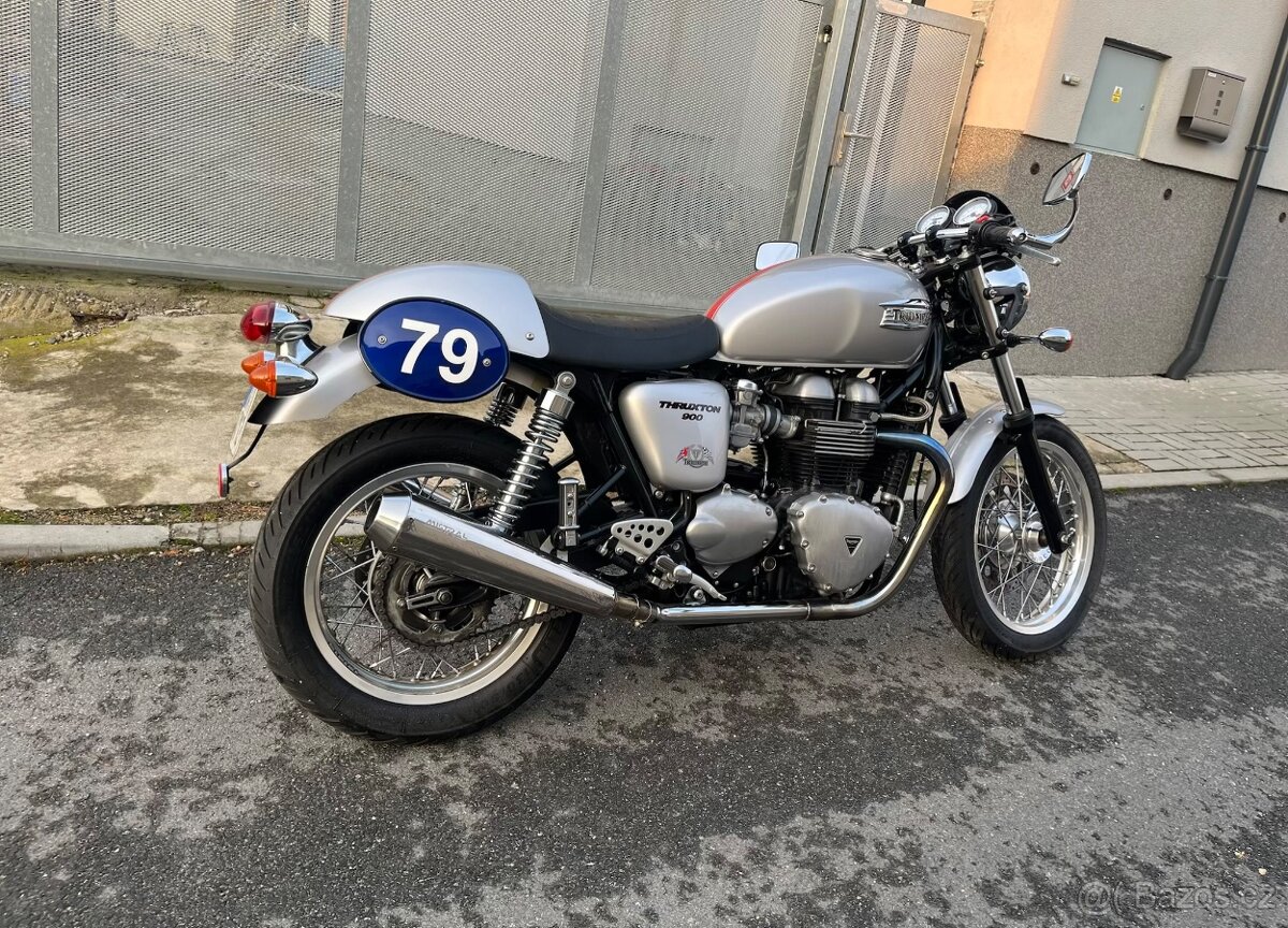 Triumph Thruxton 900 - 16