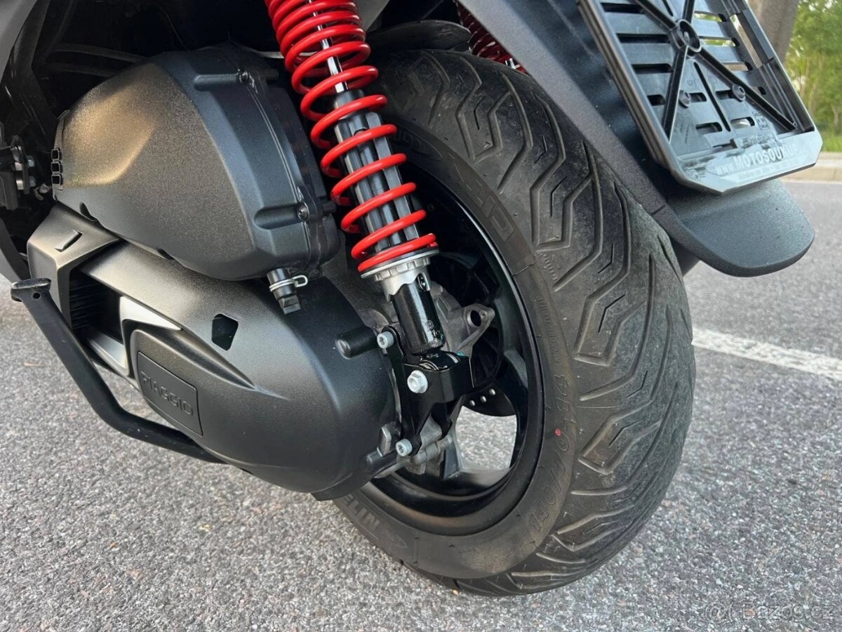 Piaggio MP3 400 HPE ABS + set 3 kufrů - 16