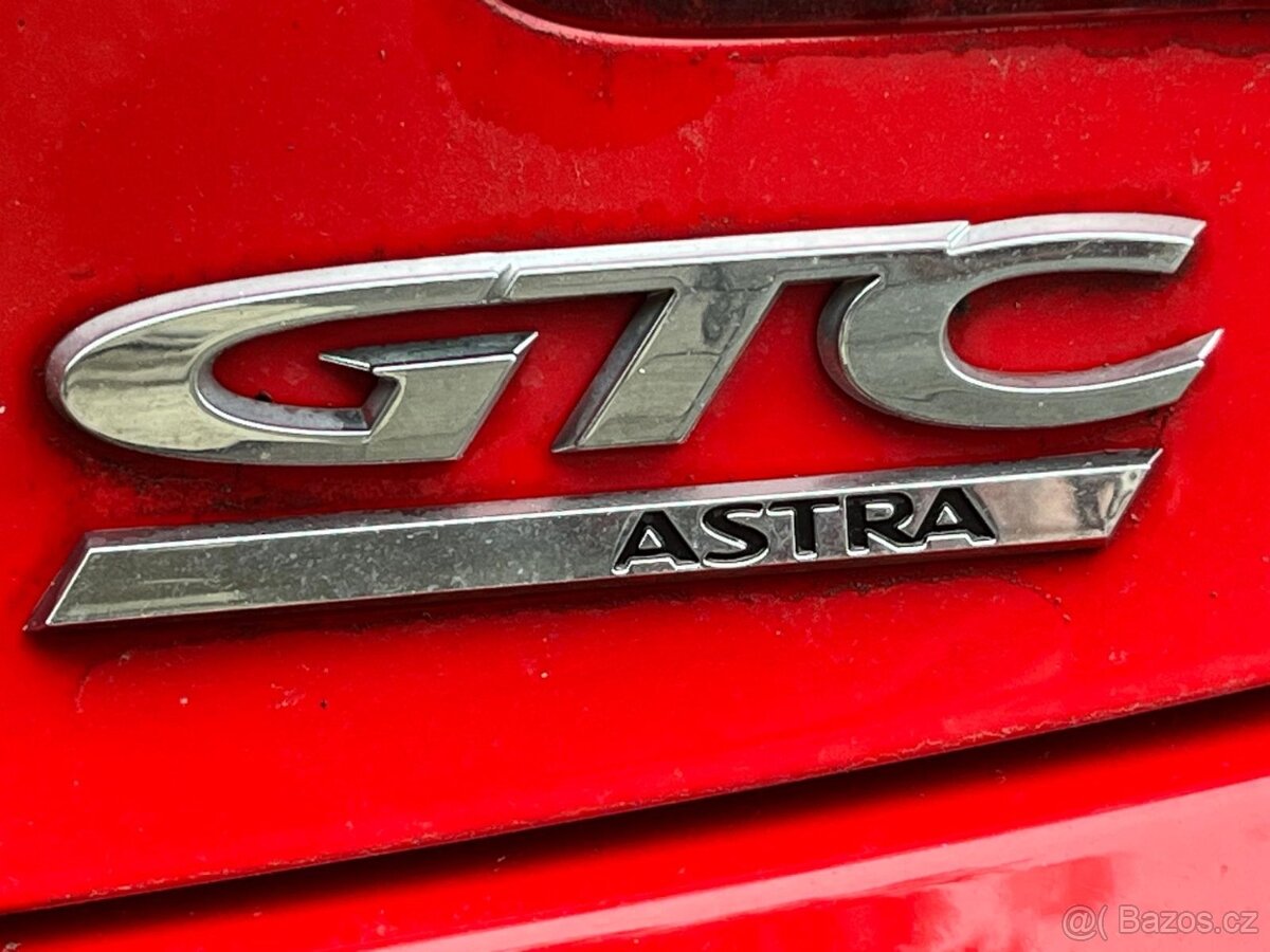 Opel Astra GTC 1.4 Turbo 140k Enjoy 2015, 103 kW, 65 300 km - 16