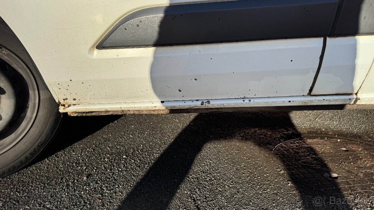 Ford Transit Custom, r. 2015. Motor 2.2 TDCi, výkon 74 kW - 16