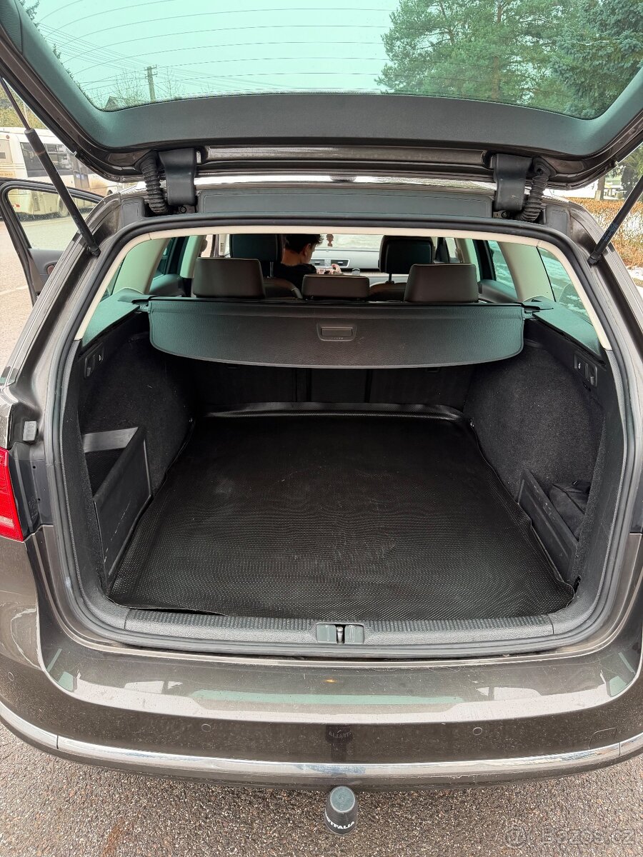 VWPassat B7 kombi 2.0tdi 130kw webasto,kůže - 16