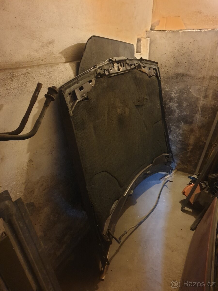 W124 používaná přední kapota do r.1993 před face lift - 16