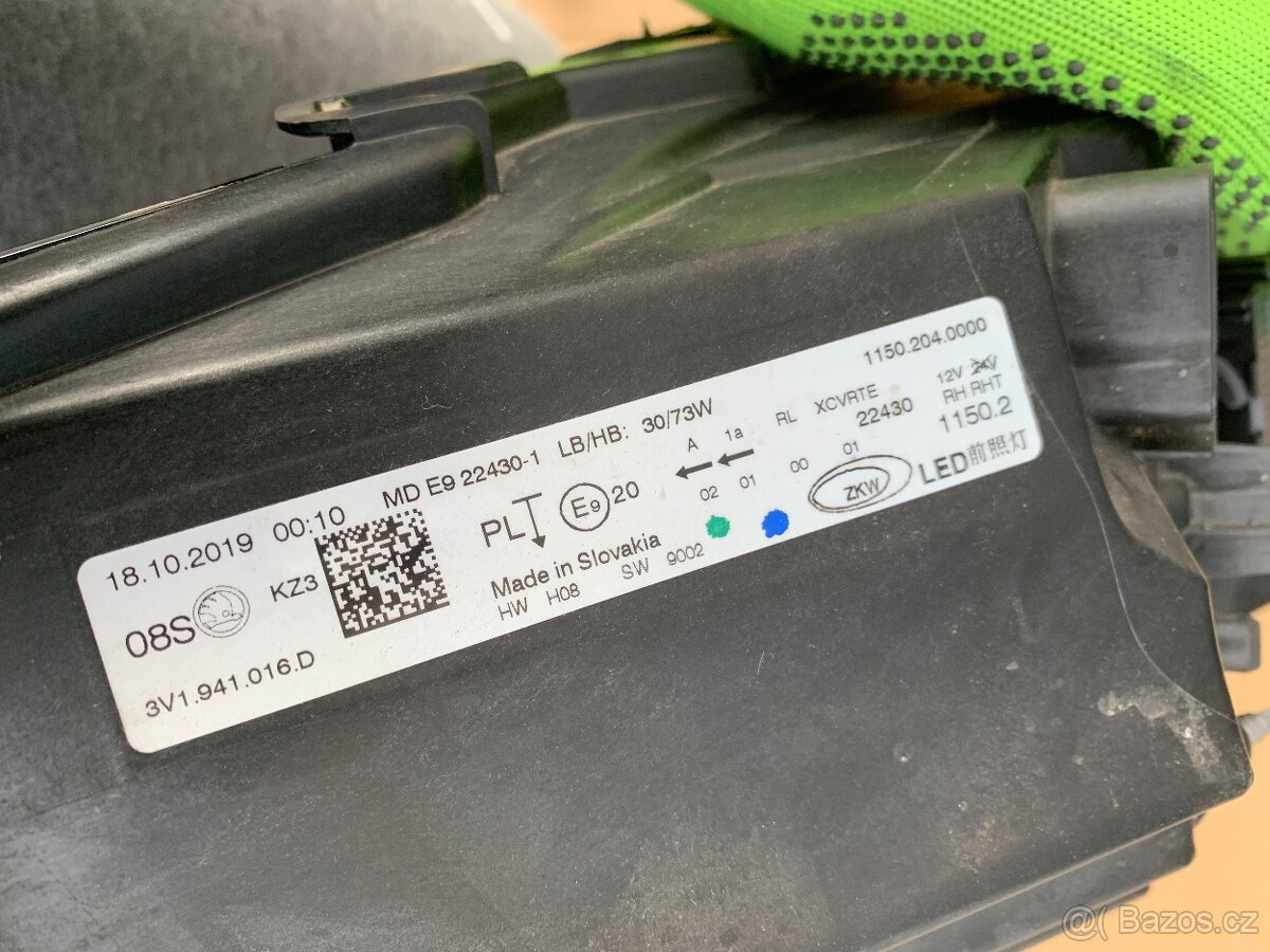 svetlo skoda superb 3 III lift svetla xenony - 16