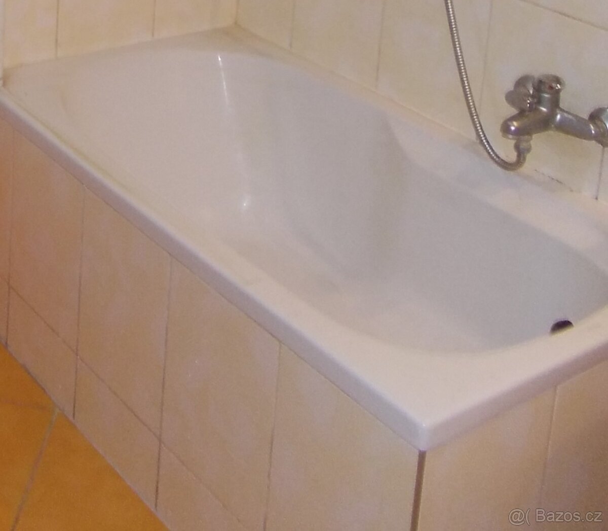 KNIHY VŠECH ŽÁNRŮ+AKRYL VANA 120 CM VĚCI DO DOM. - 16