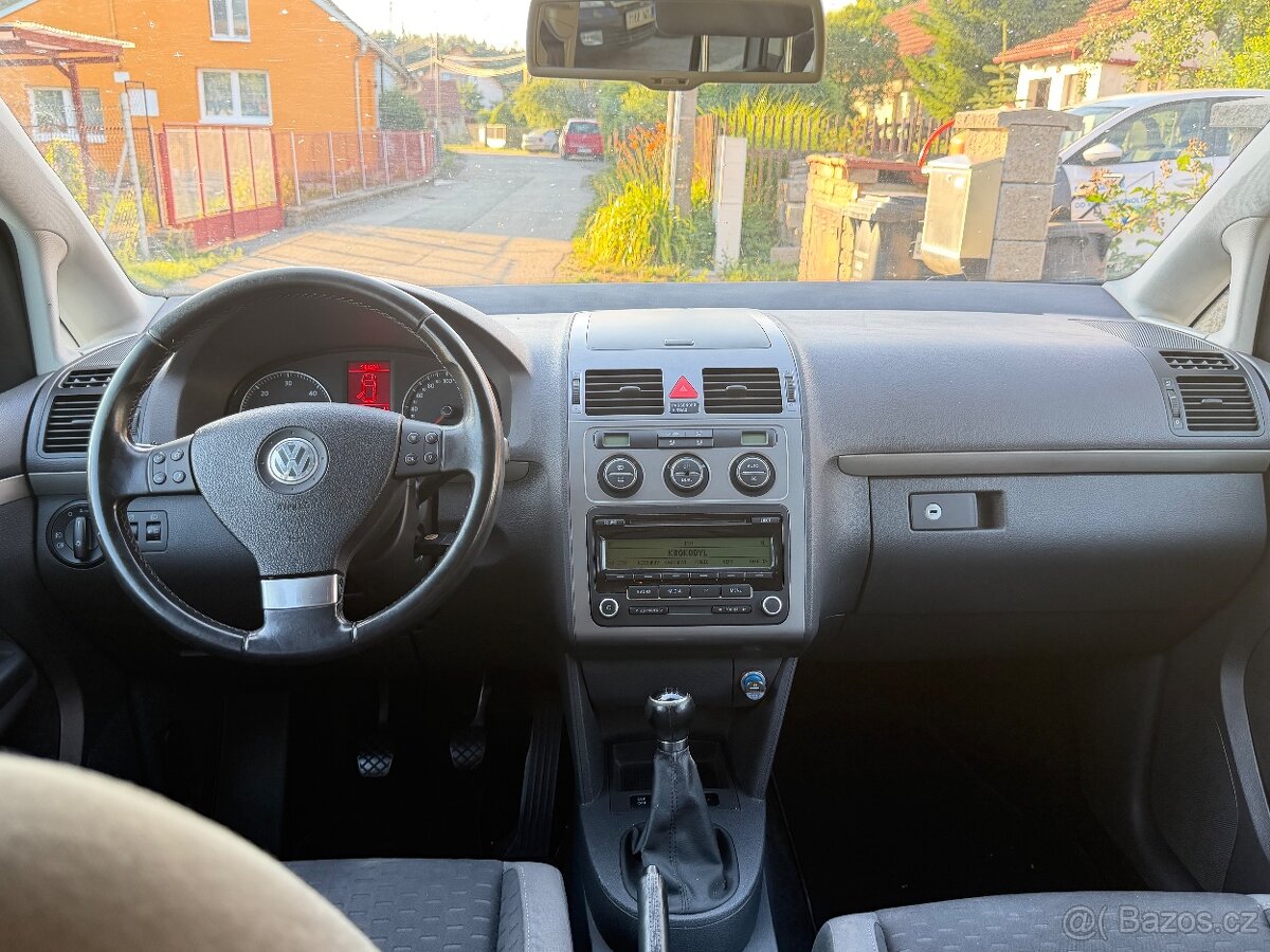 Prodám VW touran 1,9 tdi rv. 2006 - 16